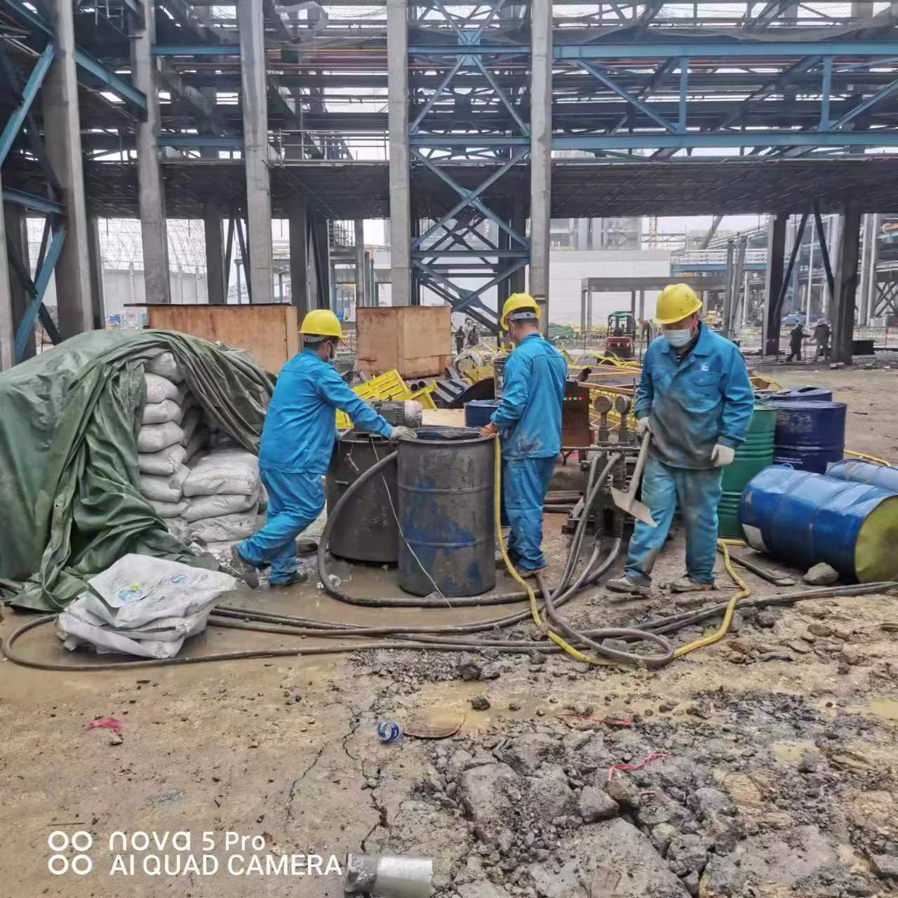 德钦设备基础下沉沉降注浆加固施工